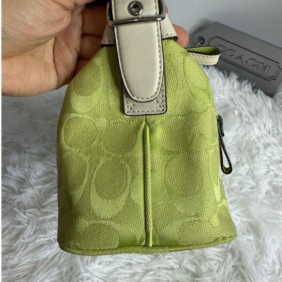 y2k Coach 2006 Vintage F06044 Lime Green Jacquard Shoulder Bag - Picture 5 of 12